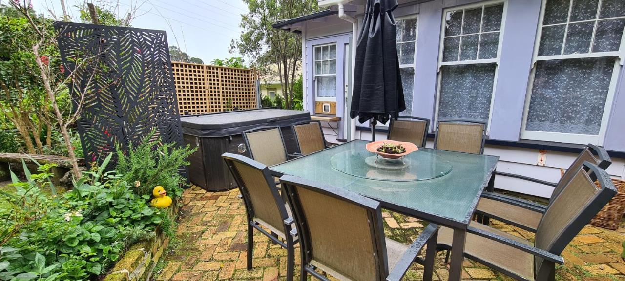 Dovecote House Bed & Breakfast Auckland Exterior photo