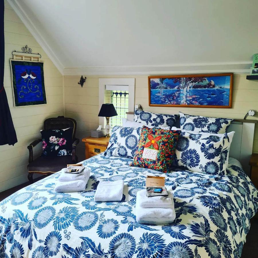 Dovecote House Bed & Breakfast Auckland Exterior photo